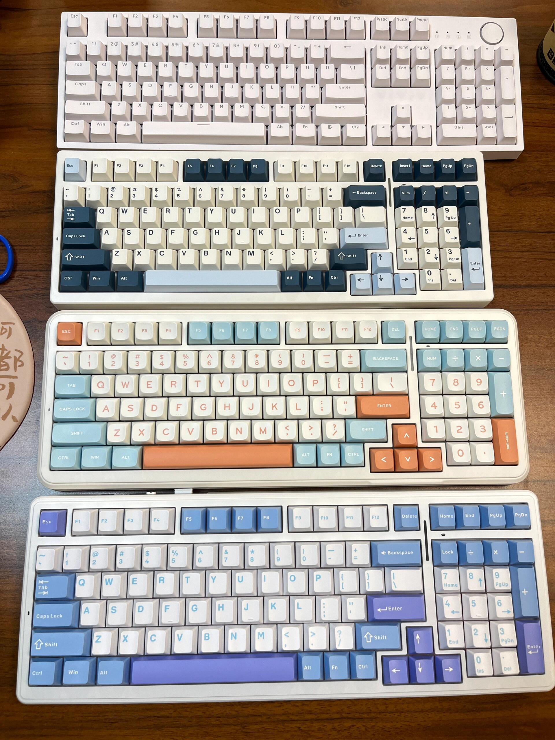 GS3 104T vs VGN S99: Office Girls' Keyboard Review and Comparison