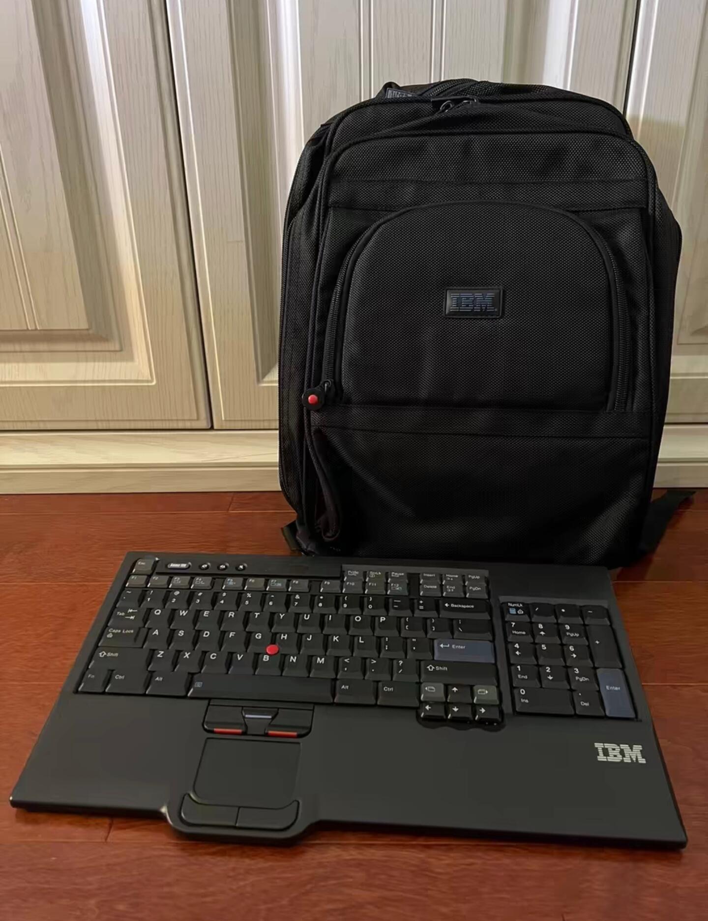 IBM SK 8835 Keyboard: Nostalgic Little Red Dot Design and Cherry Stream Collaboration Hopes