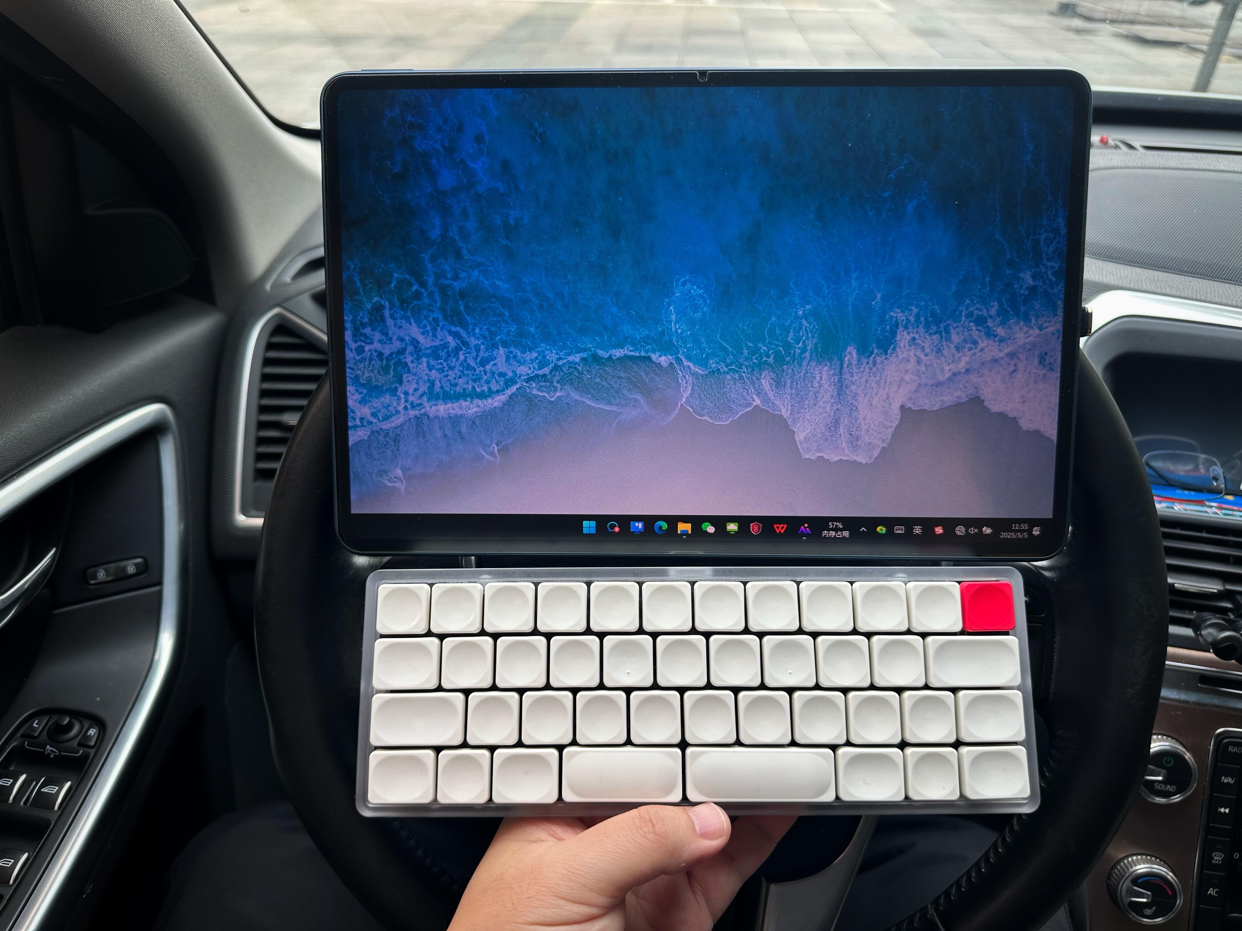 Best Portable Setup: Win Tablet with Low-Profile 40% Keyboard