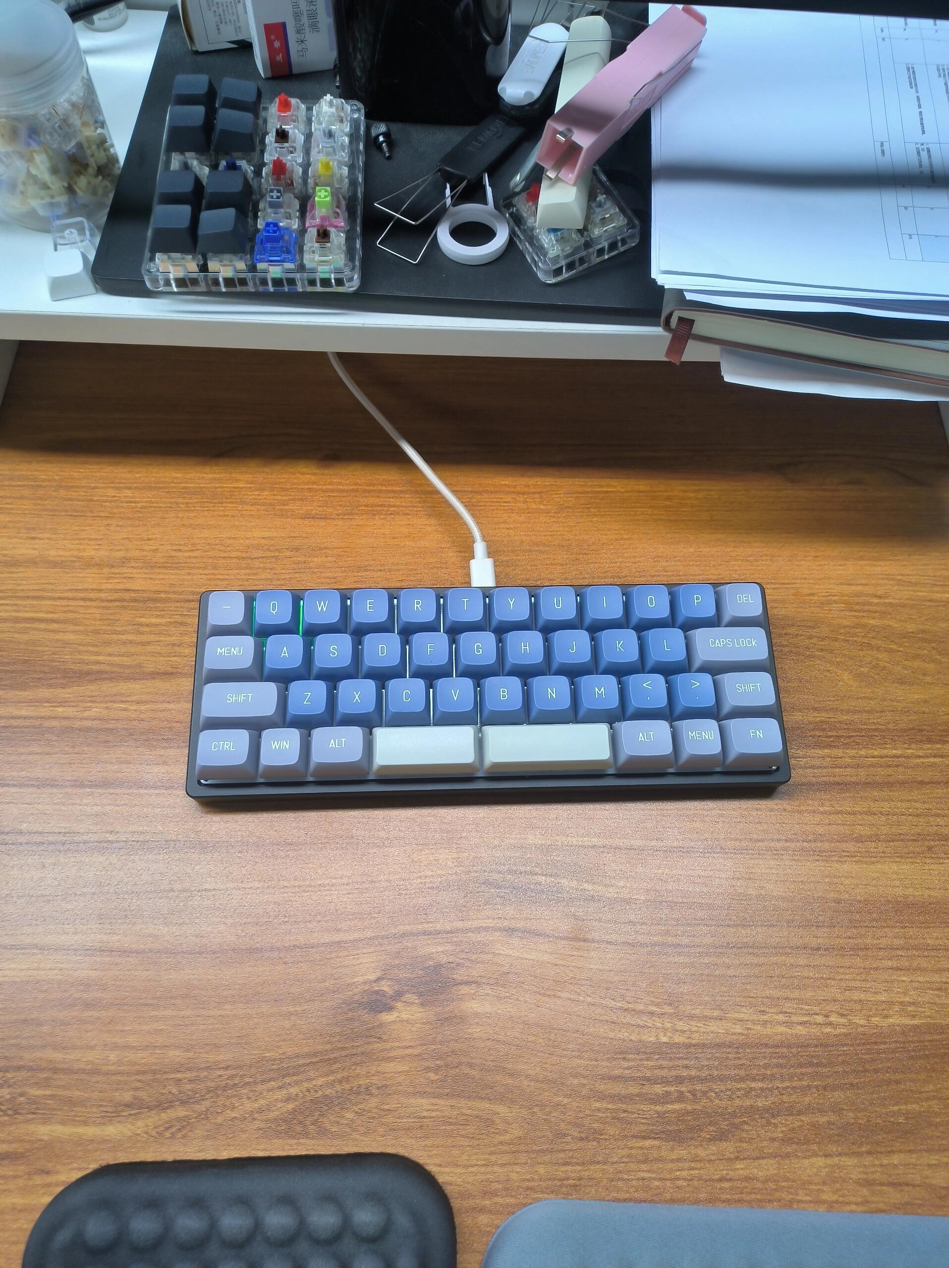 My 40 铝坨坨 Keyboard Review: Perfect for Office Work and Photoshop