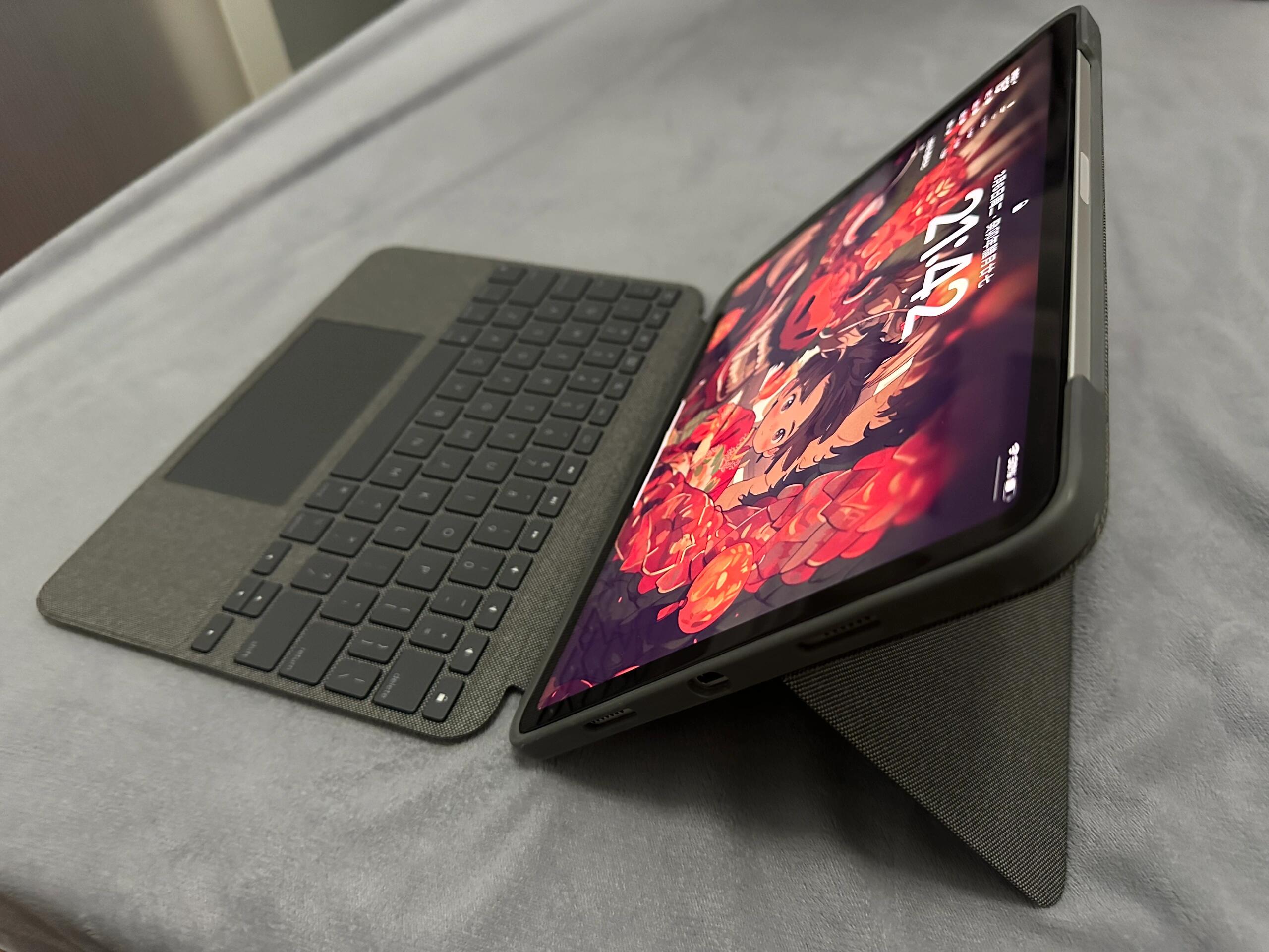 Logitech Combo Touch Review: The Ultimate Alternative to Apple's Magic Keyboard