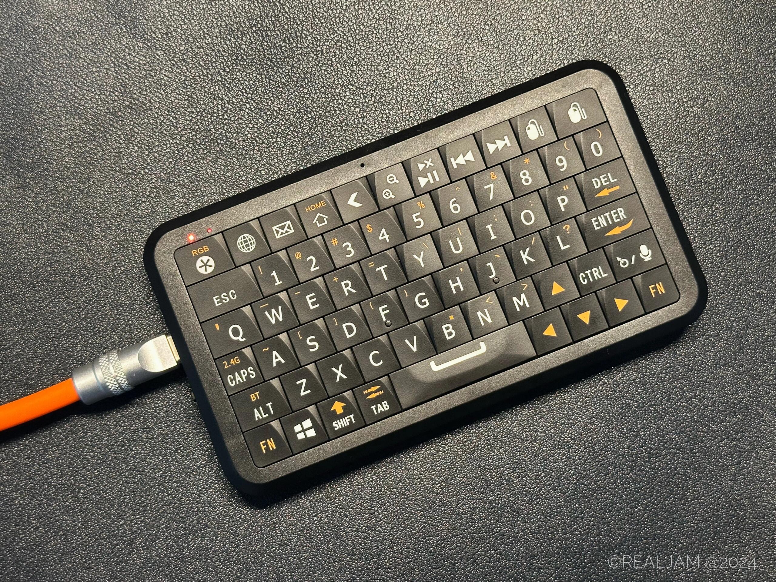 Palm-sized Wireless Bluetooth Dual-mode Mini Keyboard: Comprehensive Review & Features