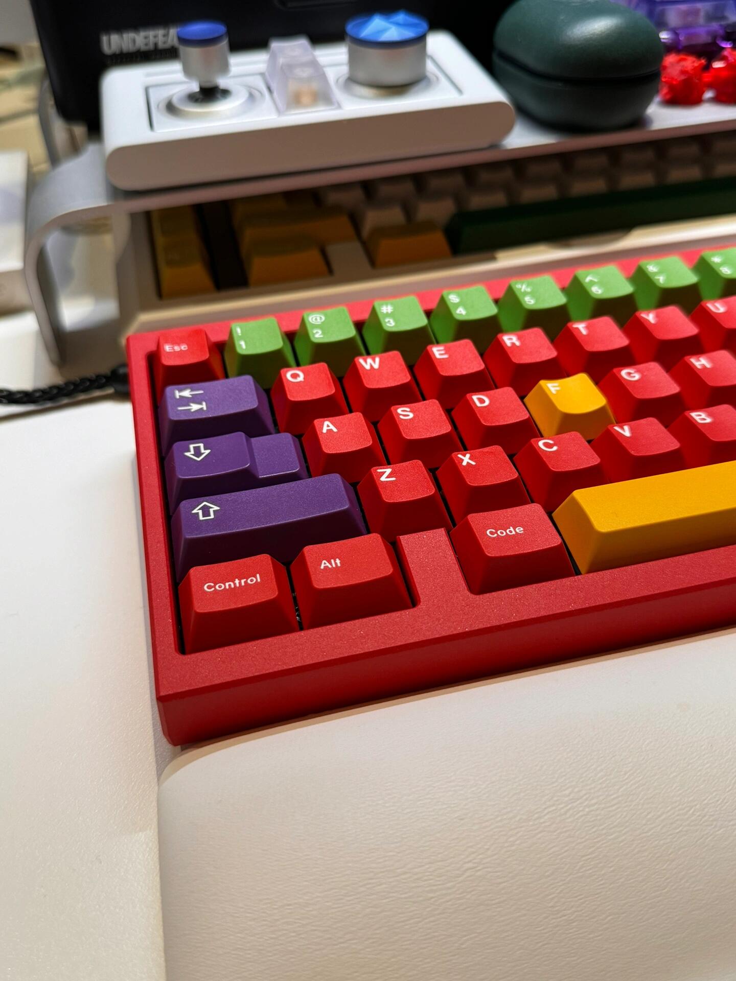 Is the "Hermès of Keyboards" Worth It? Hands-On Review with Handmade GMK Keycaps