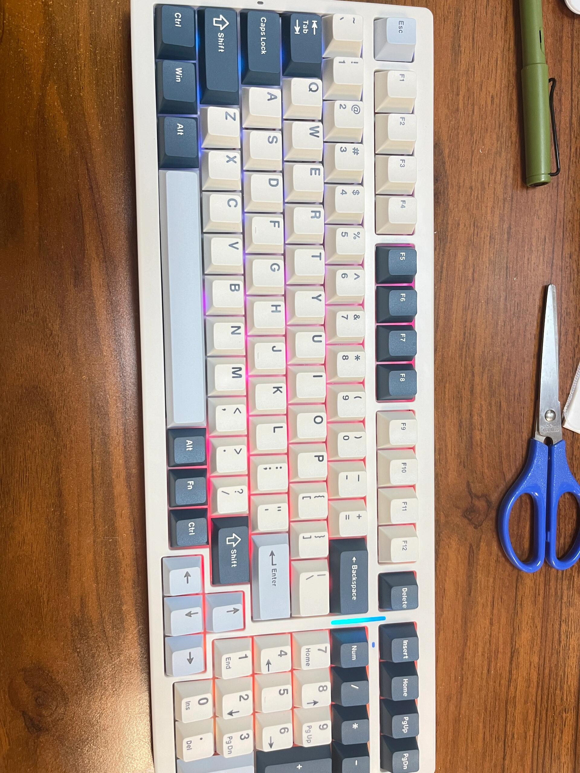 GS3 104T vs VGN S99: Office Girls' Keyboard Review and Comparison