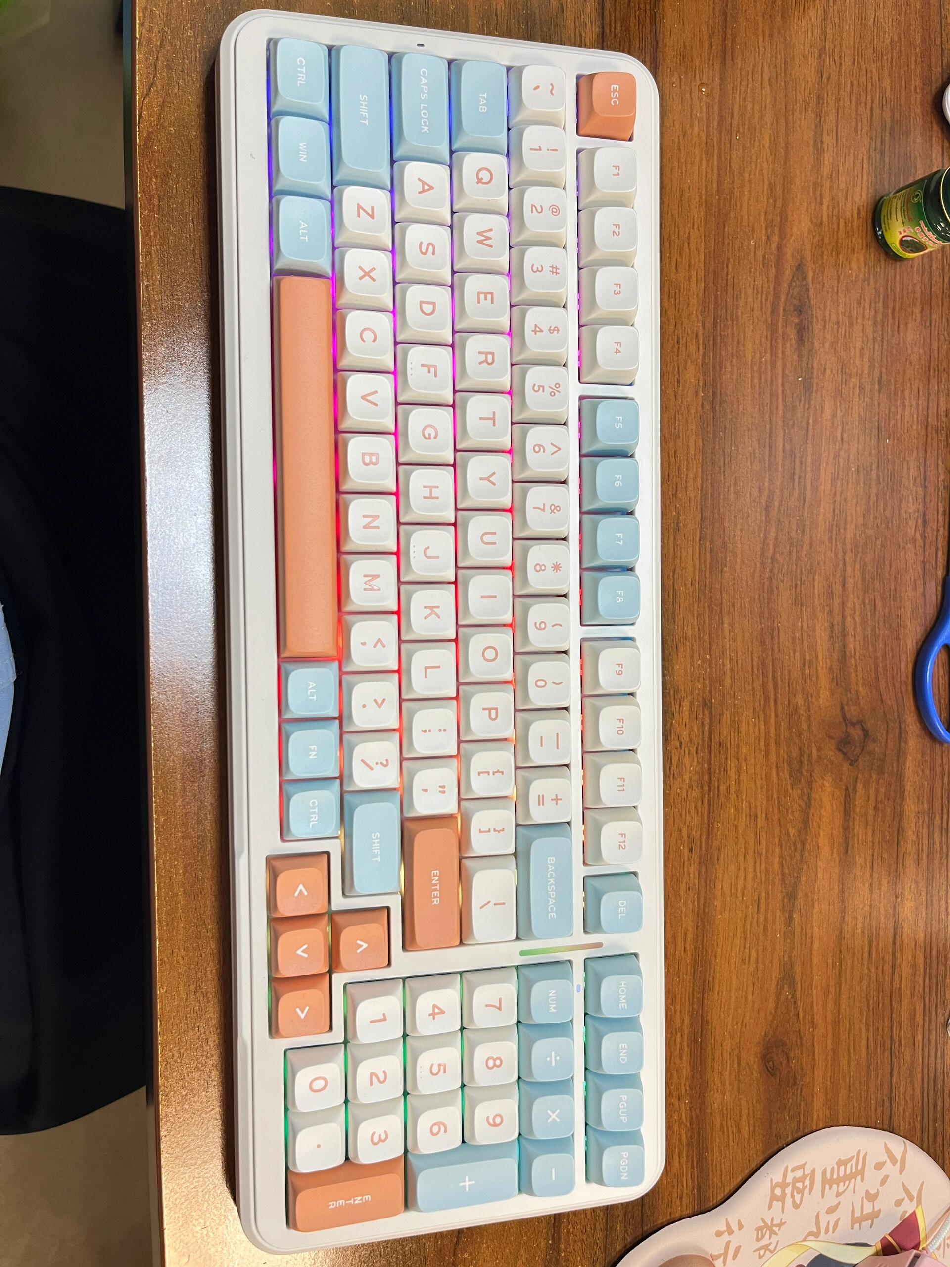 GS3 104T vs VGN S99: Office Girls' Keyboard Review and Comparison