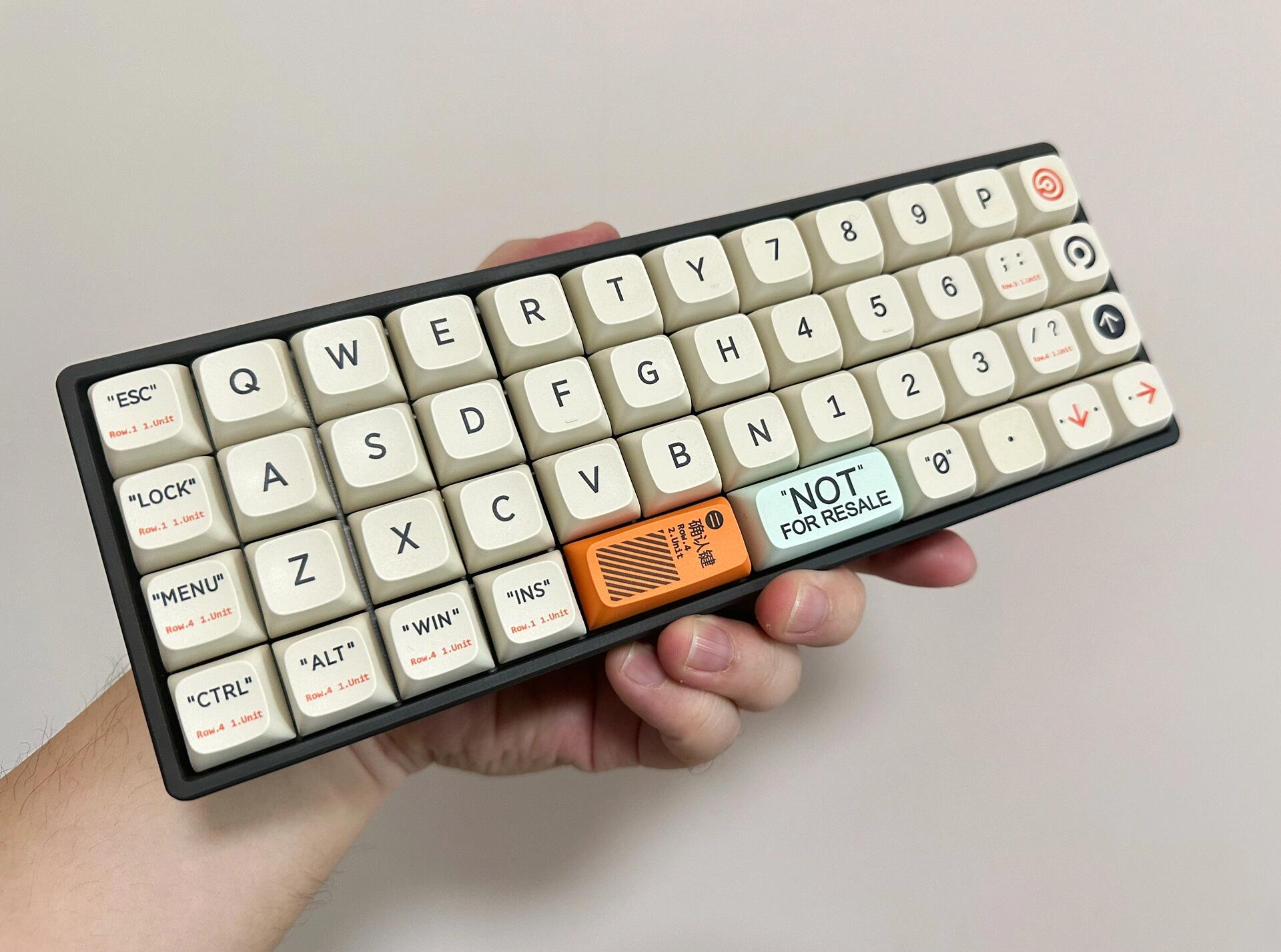 Plank 40 Ortholinear Keyboard: Configurations and Key Features Explained