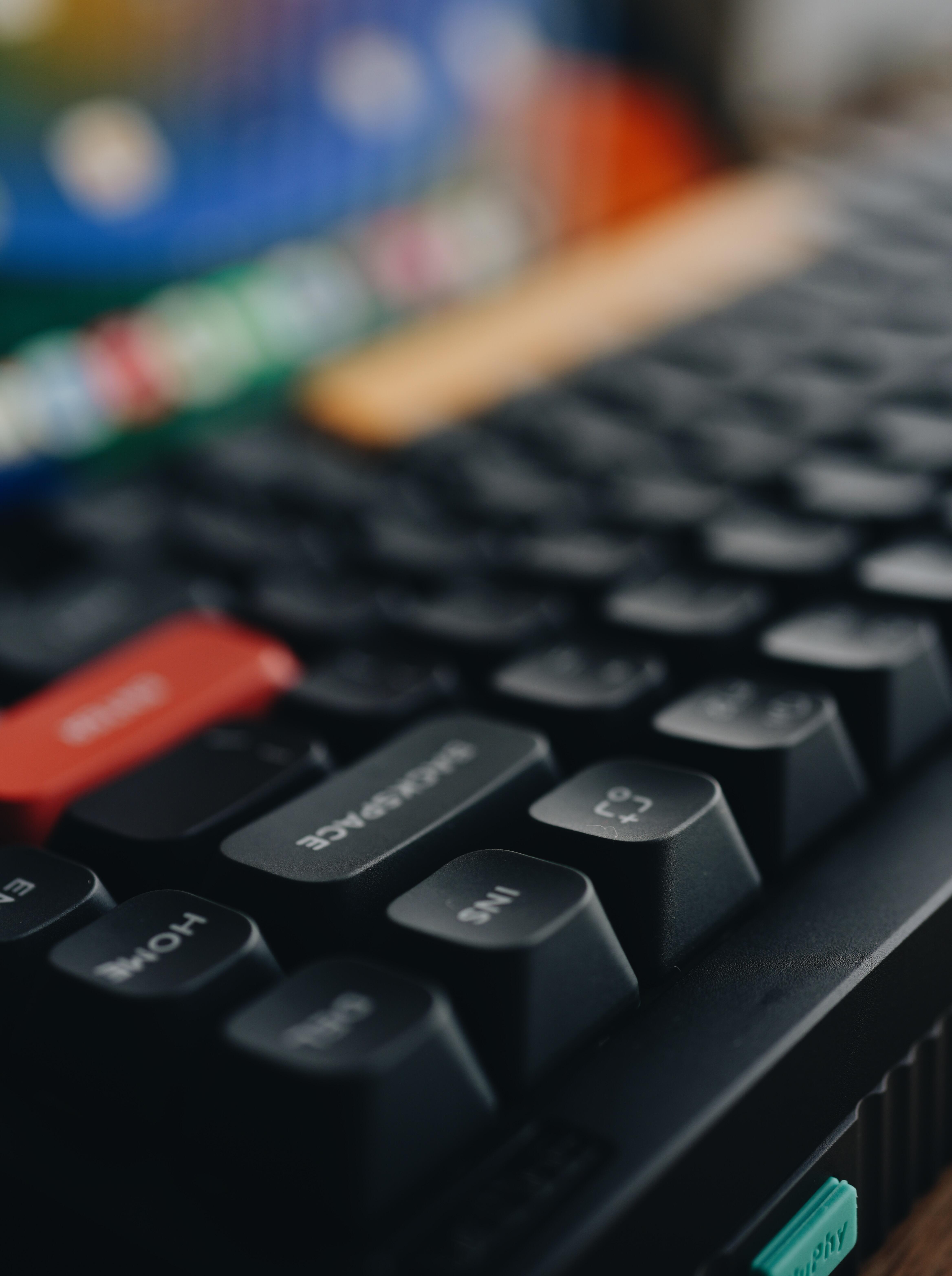 Nuphy 75 V2 Keyboard Review: Transform Your iPad Pro with Typewriter Feel