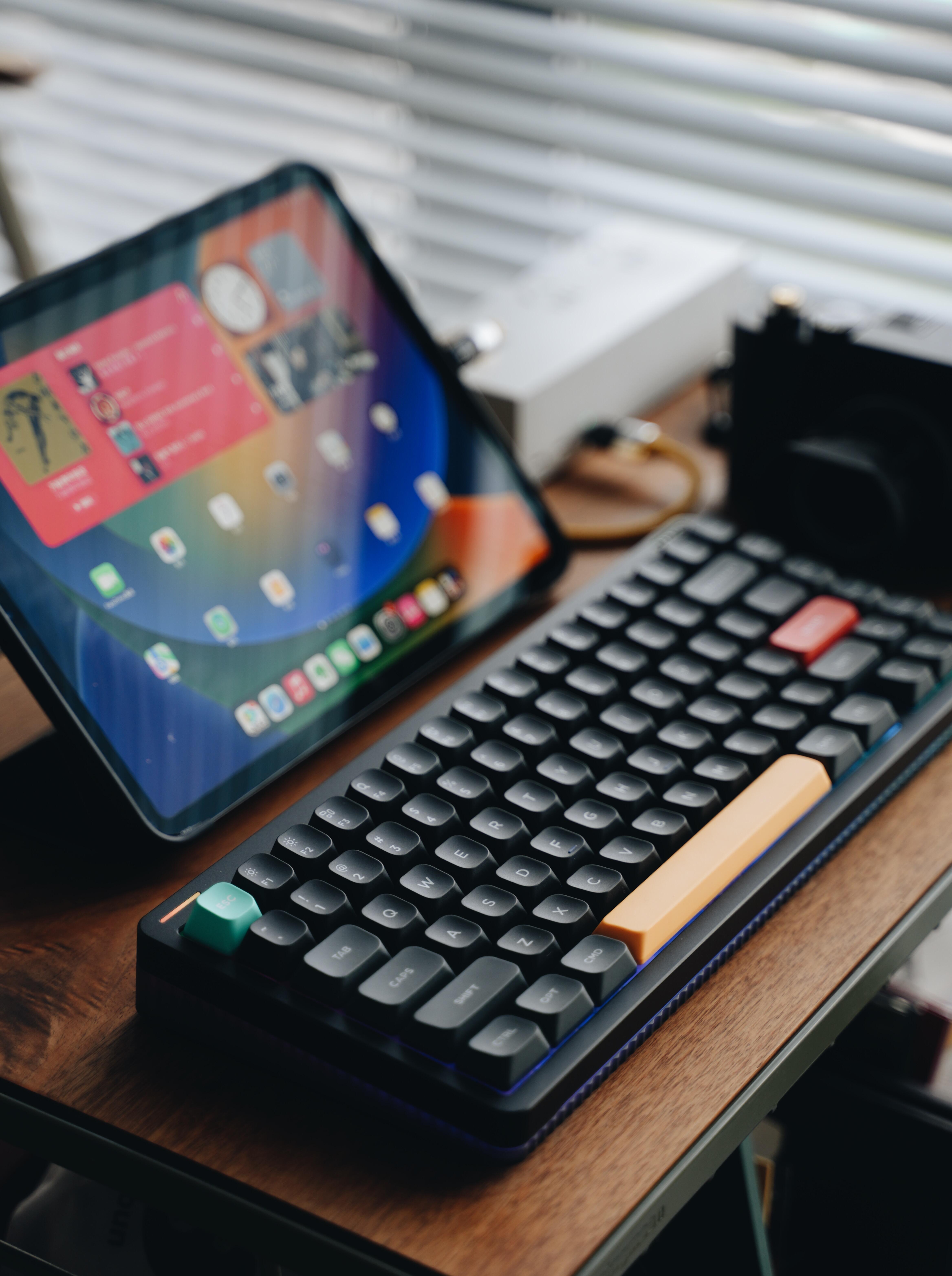 Nuphy 75 V2 Keyboard Review: Transform Your iPad Pro with Typewriter Feel
