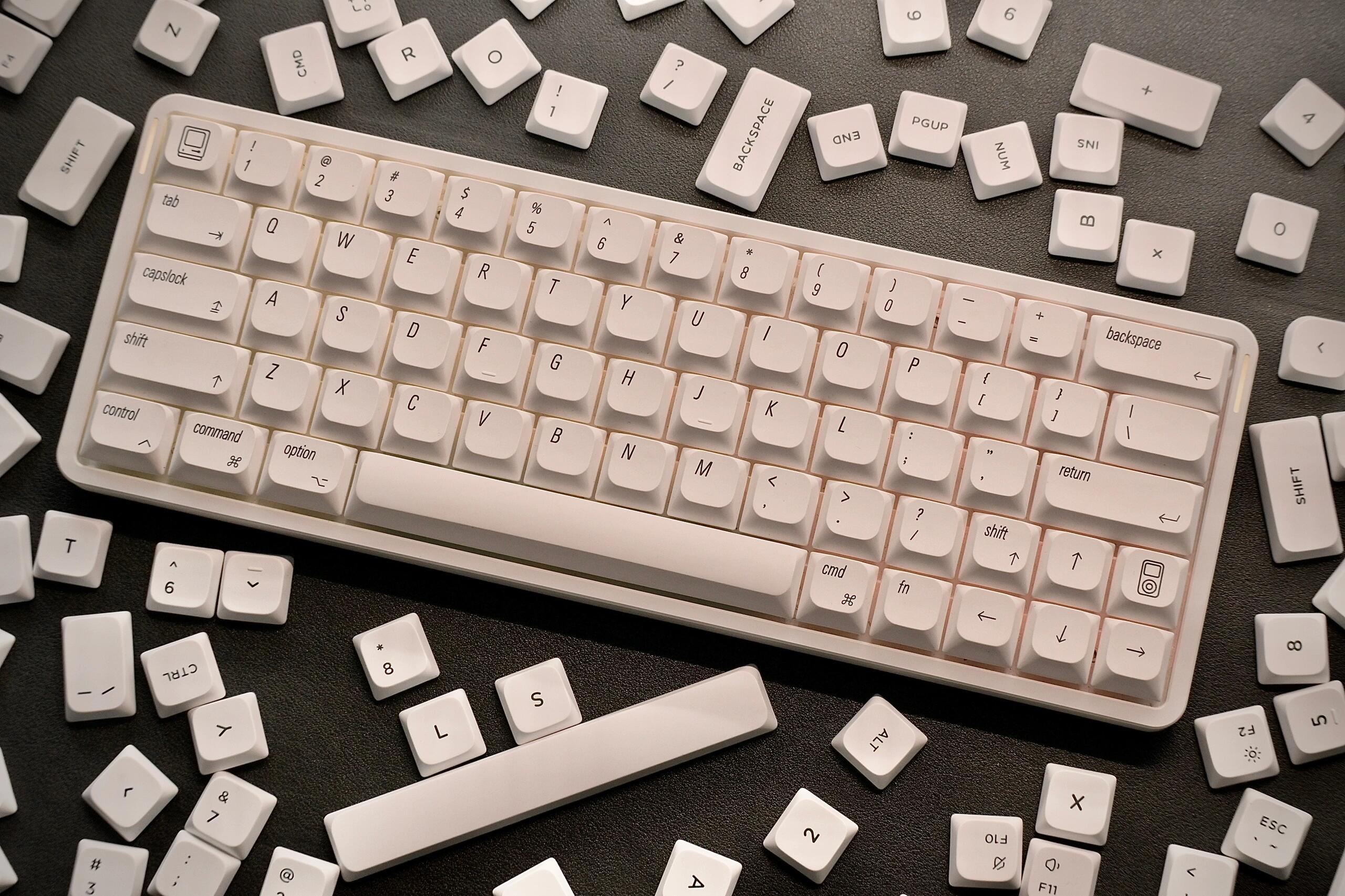 How to Achieve a Fresh Minimalist Look with Keycap Swaps