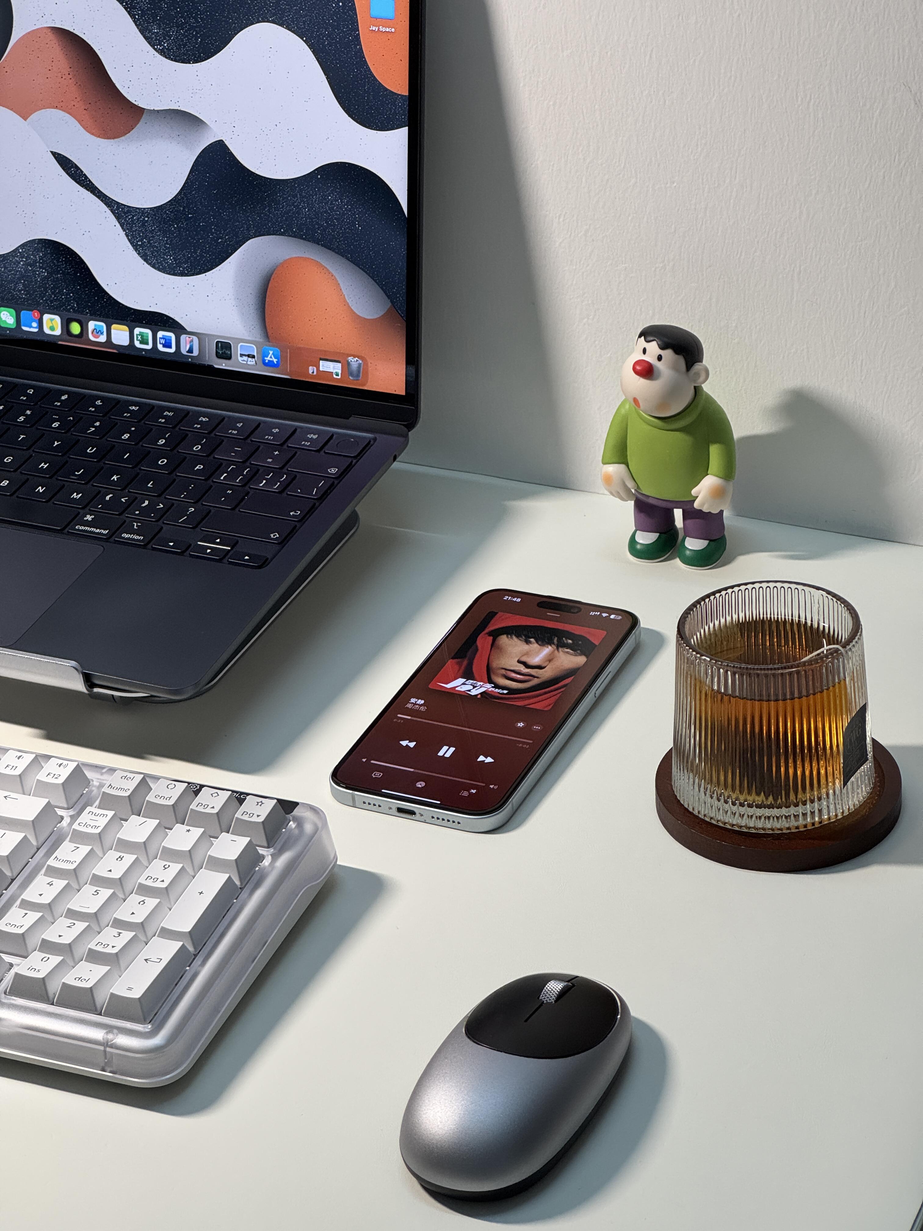 Logitech Amber Series K98m Keyboard Review: Stylish and Practical Digital Gear