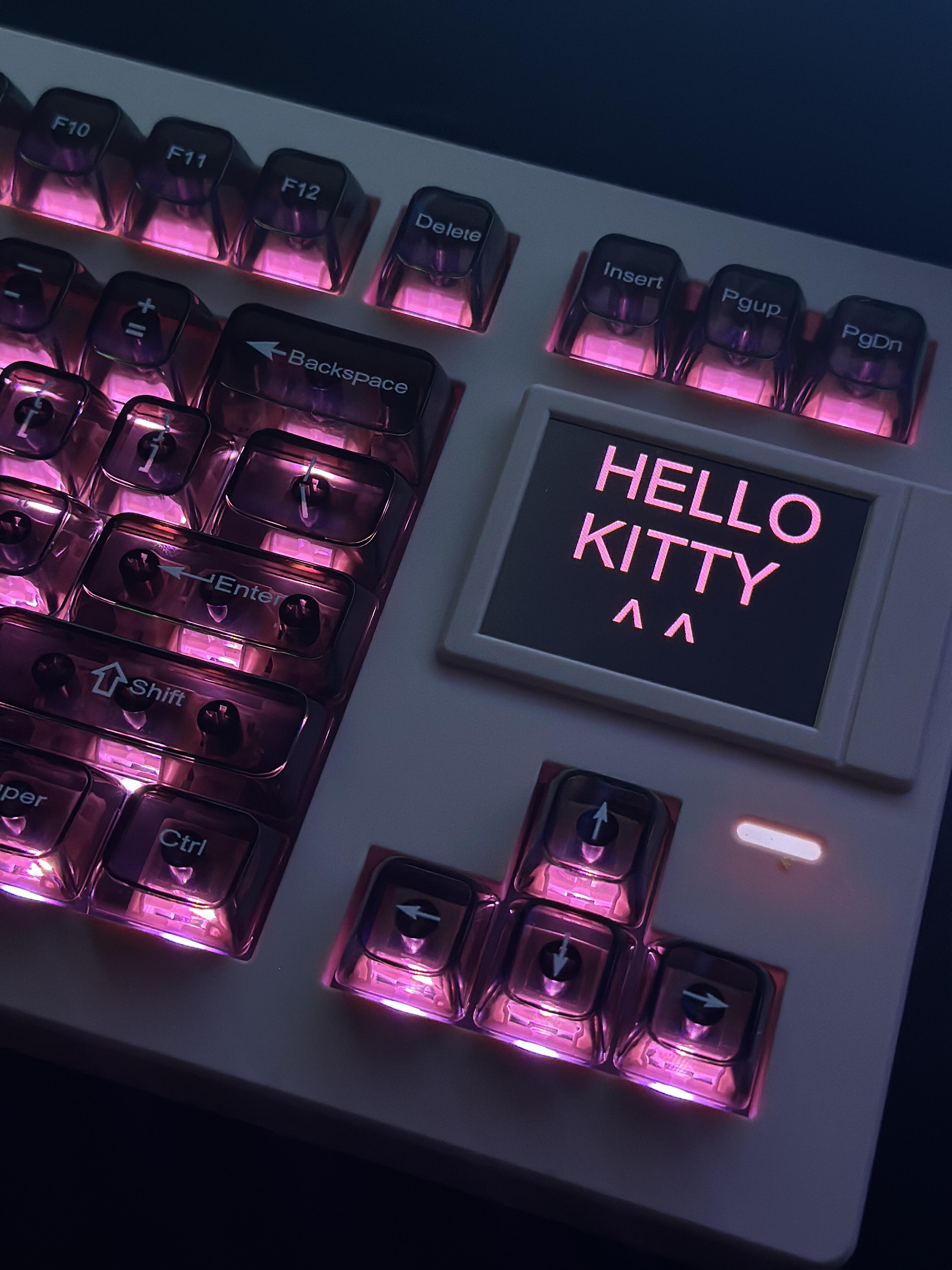 Kitten Keyboard Review: Adorable Design, GIF Support & Great Typing Experience