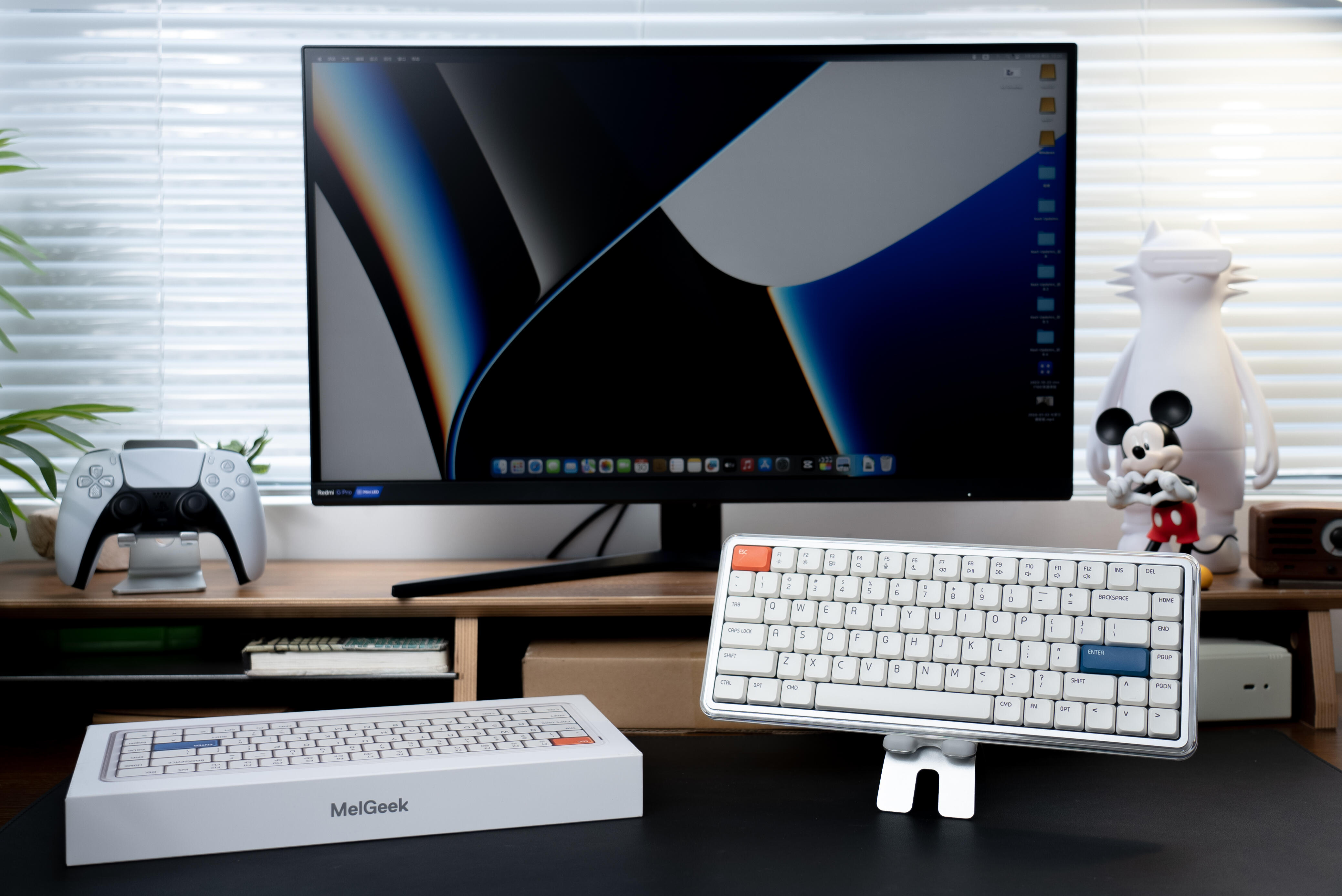 MelGeek O2 Tri-Mode Low-Profile Mechanical Keyboard: The Ultimate Mac Accessory