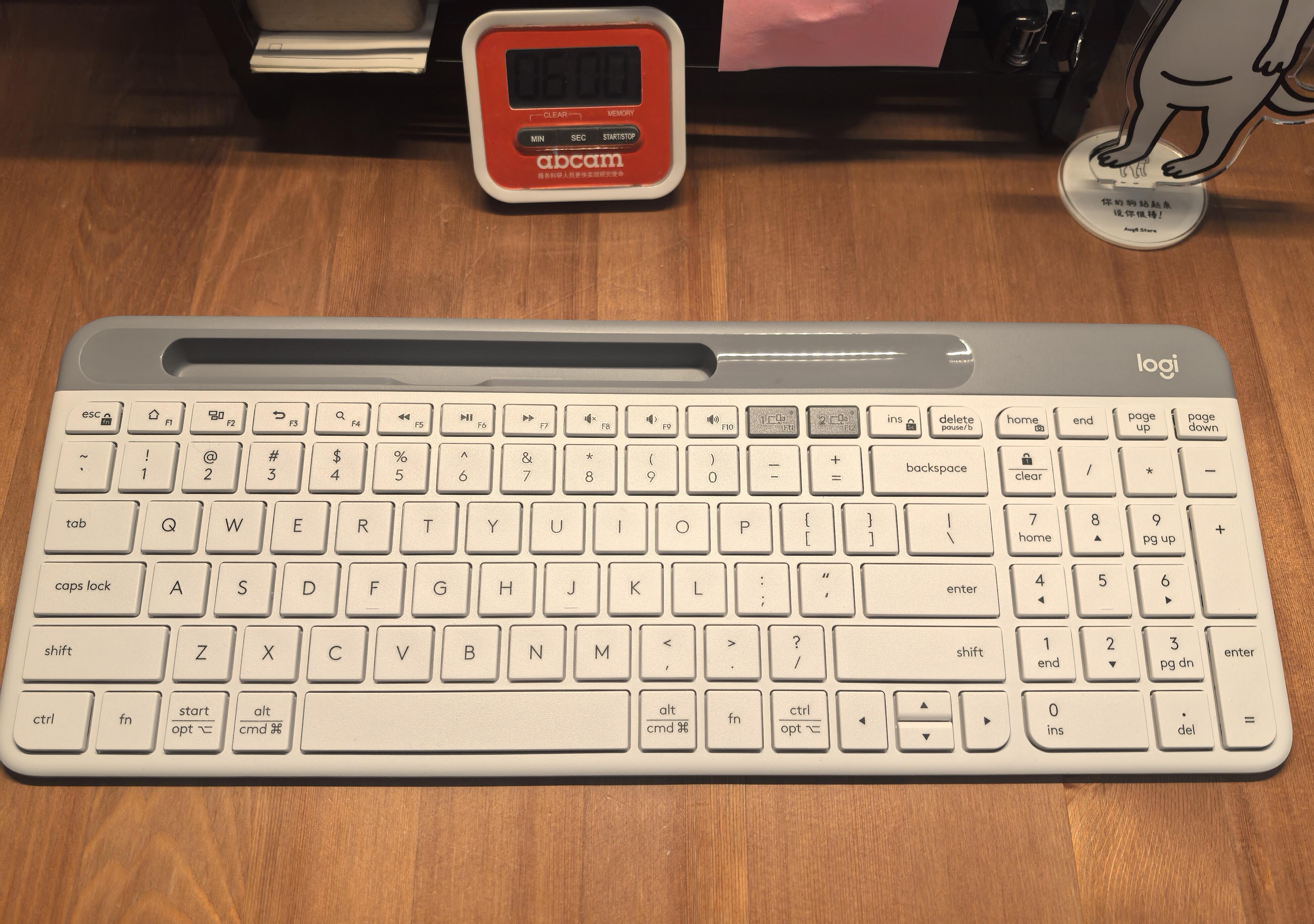 Logitech Keyboard K580 Review: A Comfortable Alternative to Mechanical Keyboards