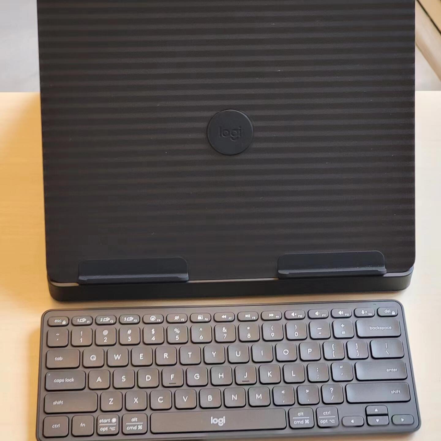 Logitech CASA POP UP Review: Portable Desk Worth Buying for Mobile Work and Students
