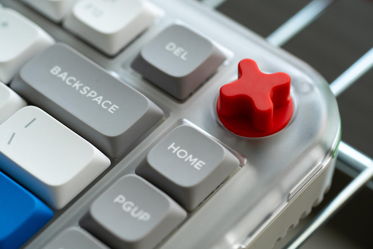 NuPhy Kick75 Review: Innovative Design and Customizable Low-Profile Keyboard