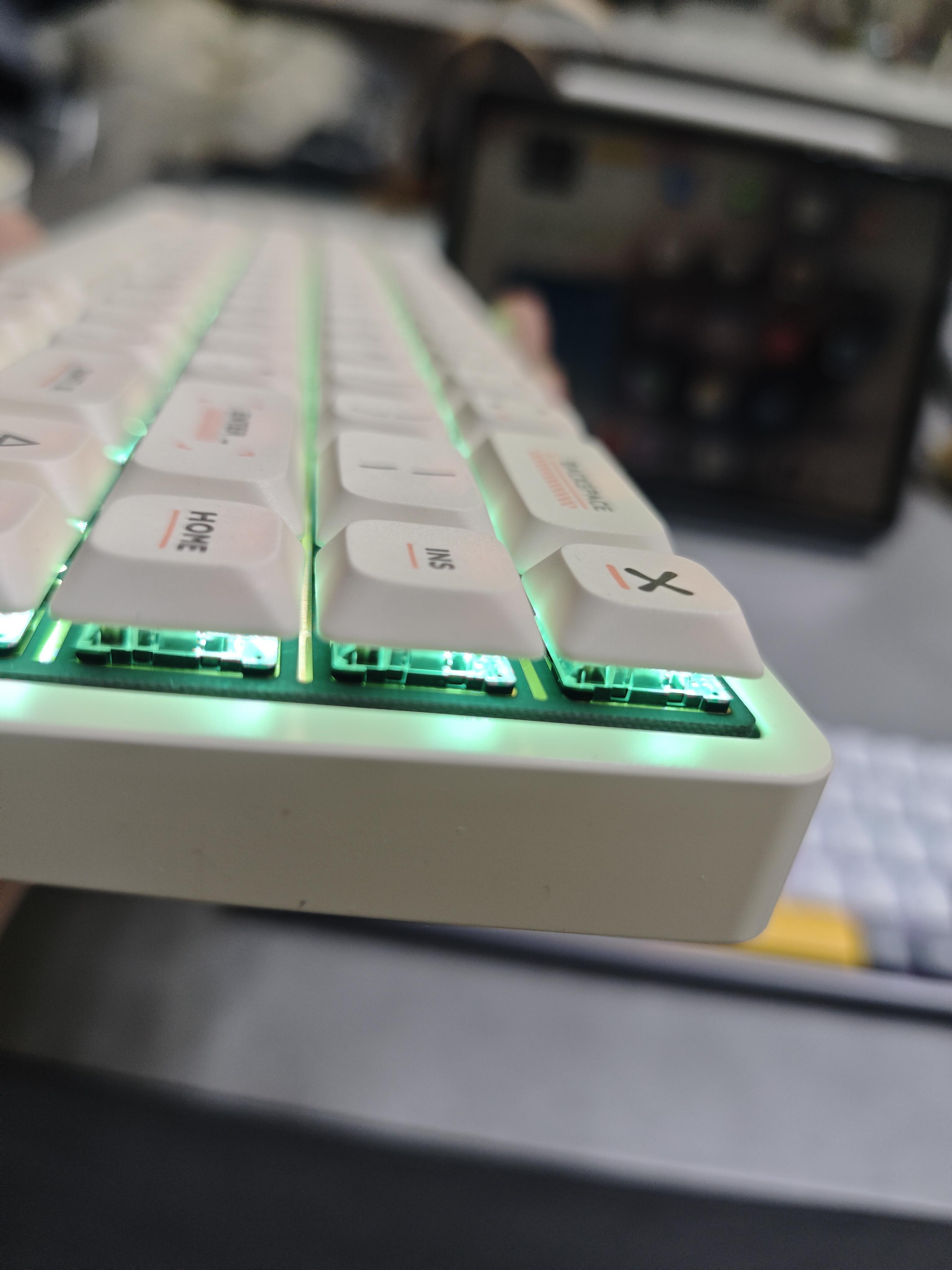 nuphy air60 v2 Review: The Best Low-Profile Keyboard Choice