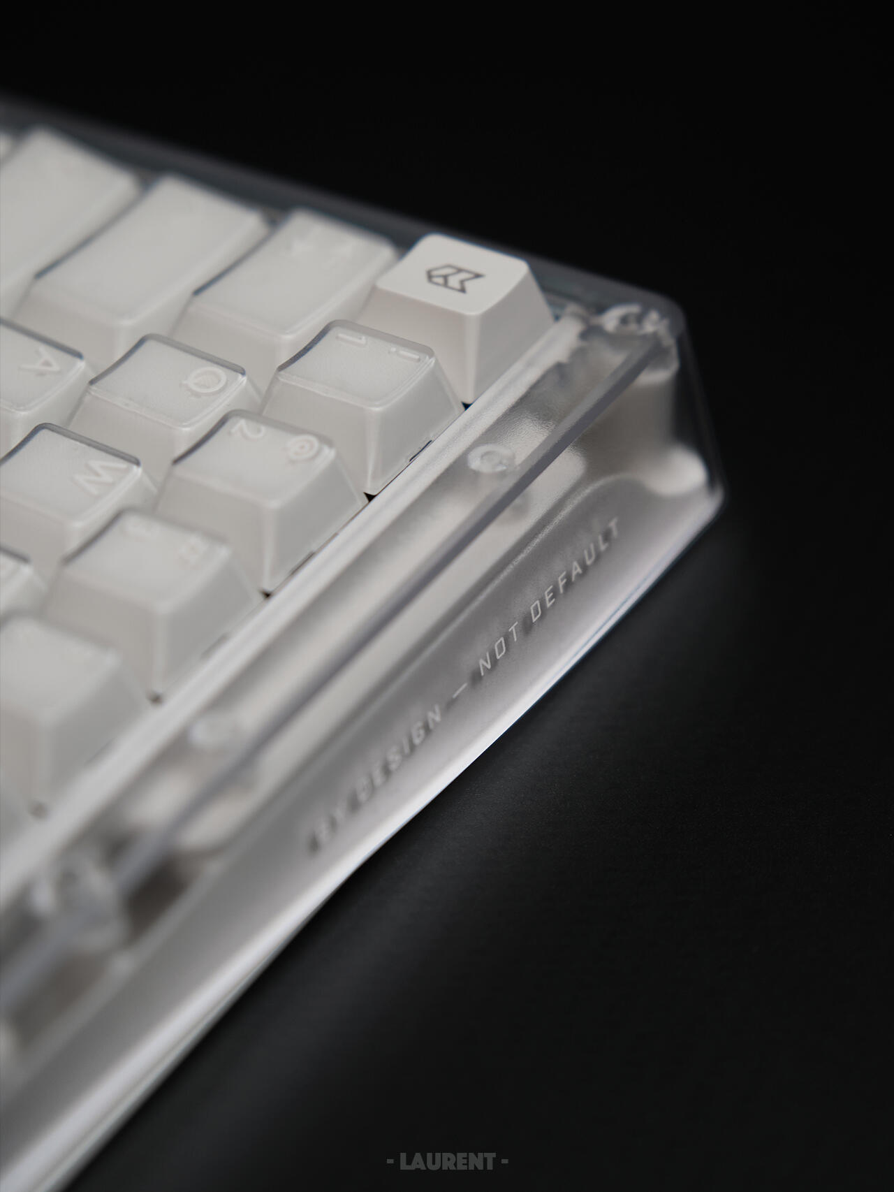 Bauer Lite × X-RAY Edition Review: Transparent Tech Design by OMNITYPE and Mod Musings Studio