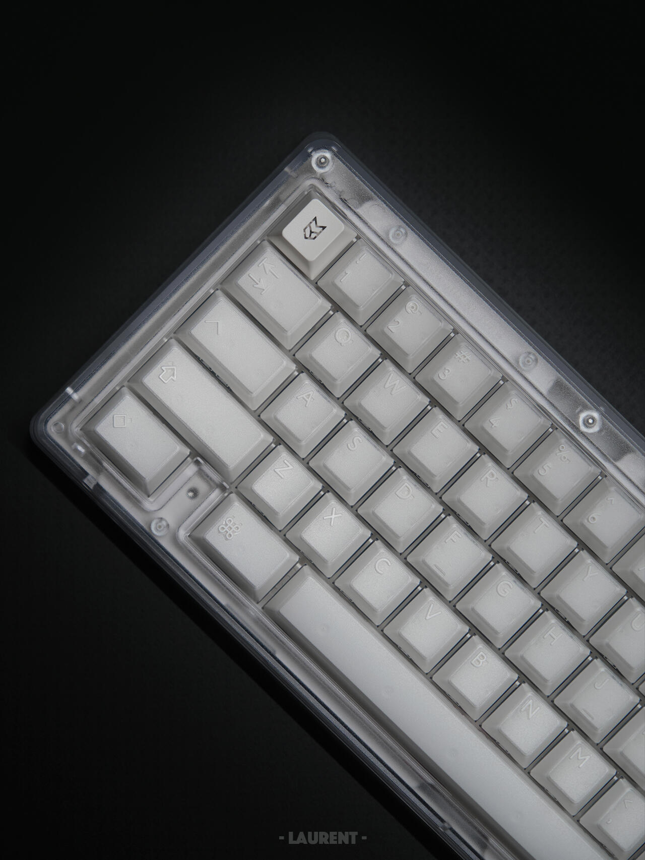 Bauer Lite × X-RAY Edition Review: Transparent Tech Design by OMNITYPE and Mod Musings Studio