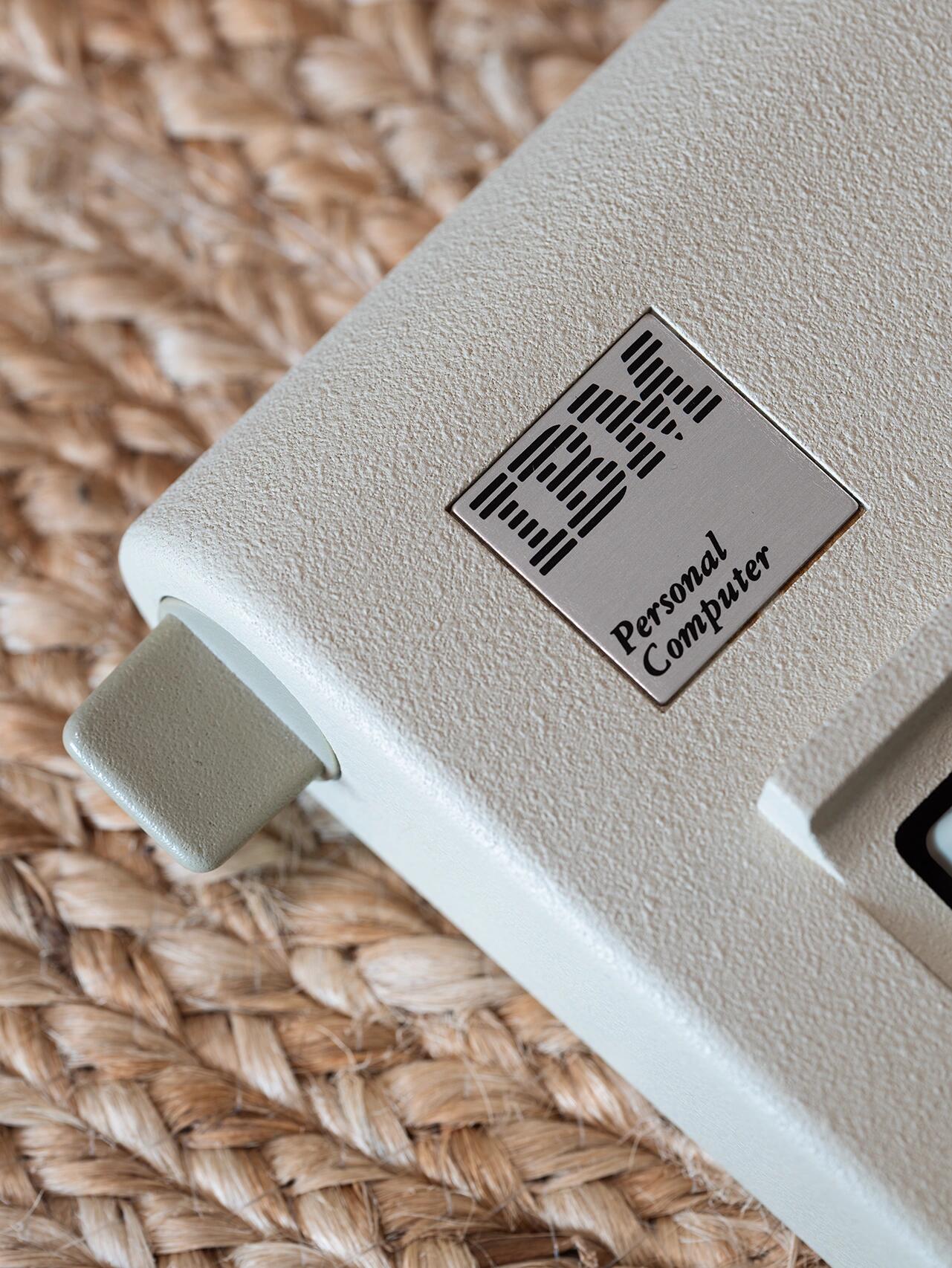 44-Year-Old IBM Keyboard Works Seamlessly with Latest Mac
